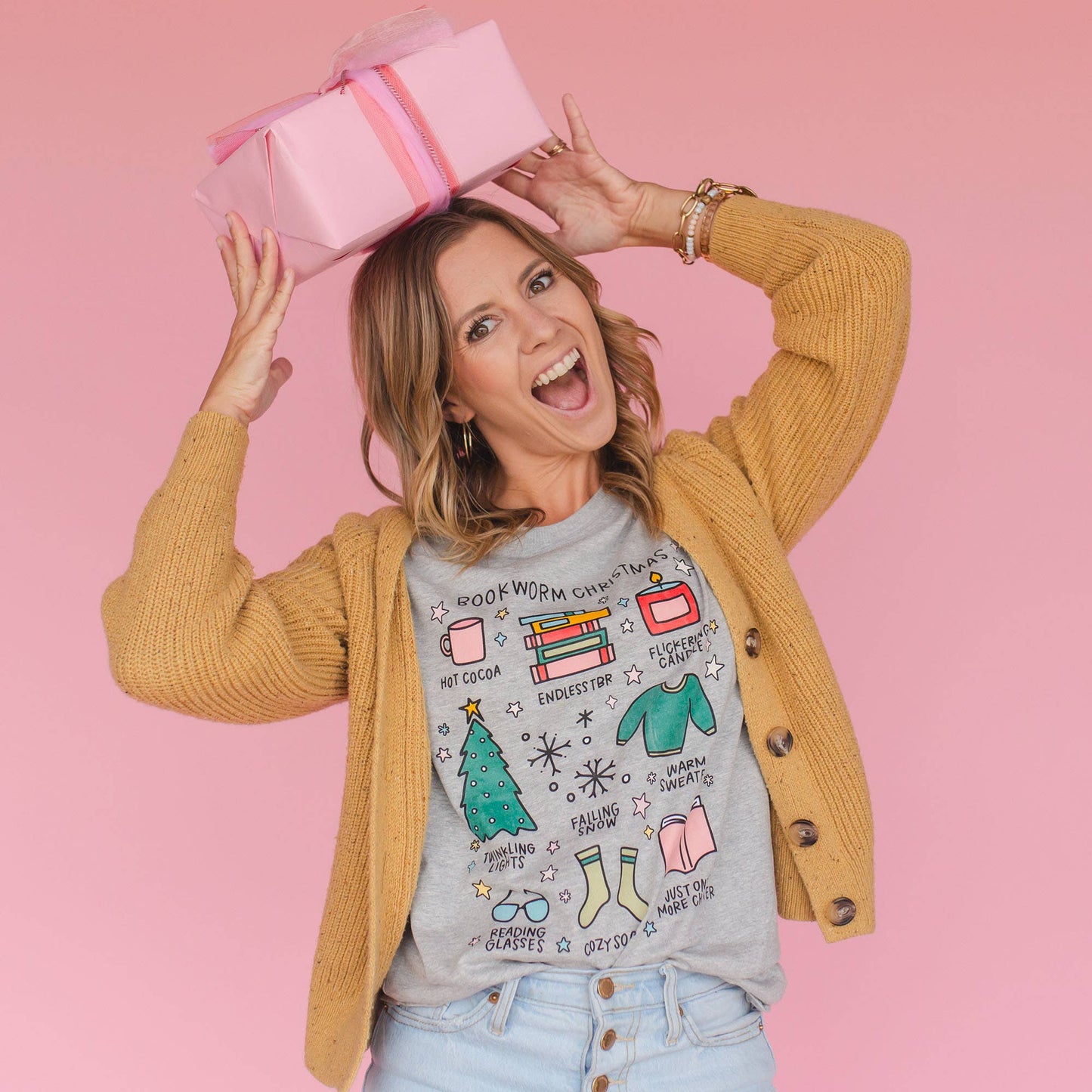 Bookworm Christmas - Pippi Tee - Ash